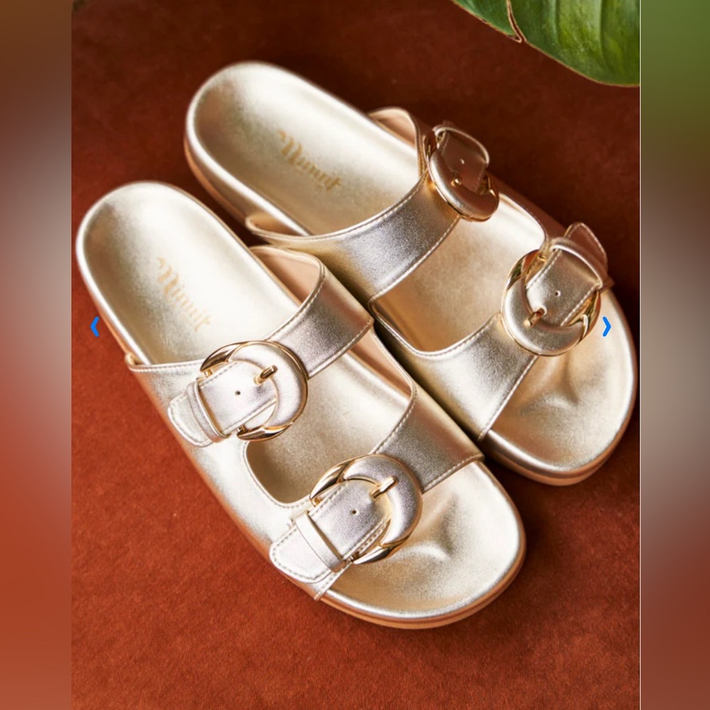 Minuit sur Terre size 8 vegan gold Carmellia sandals